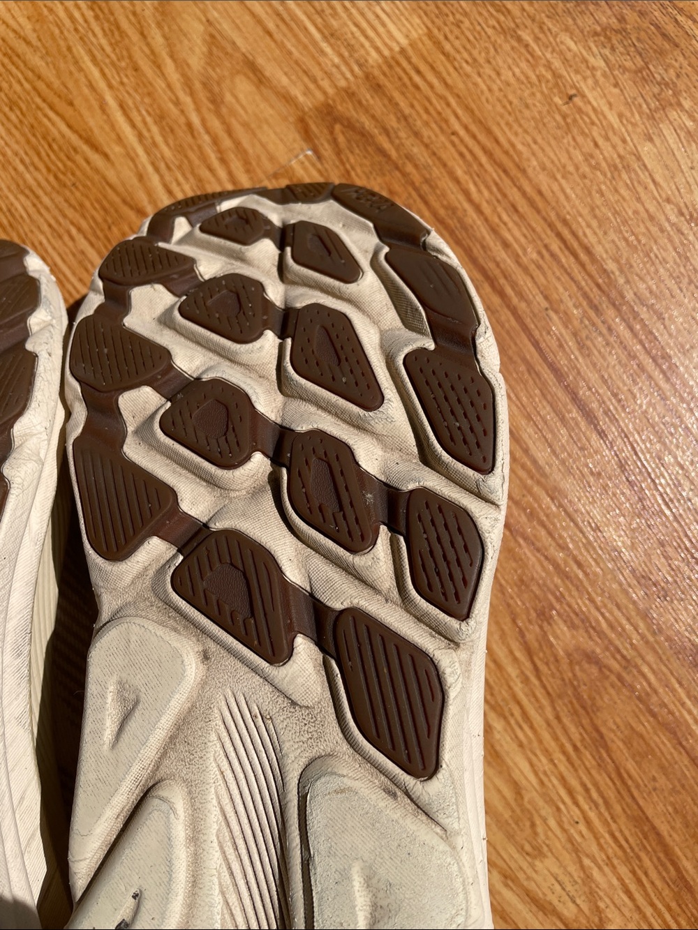 Hoka One One Clifton 9 - Picture 9 of 10